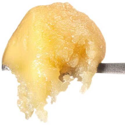 Wedding Cake Live Resin – Golden concentrate with sweet vanilla-cherry aroma and calming hybrid effects.